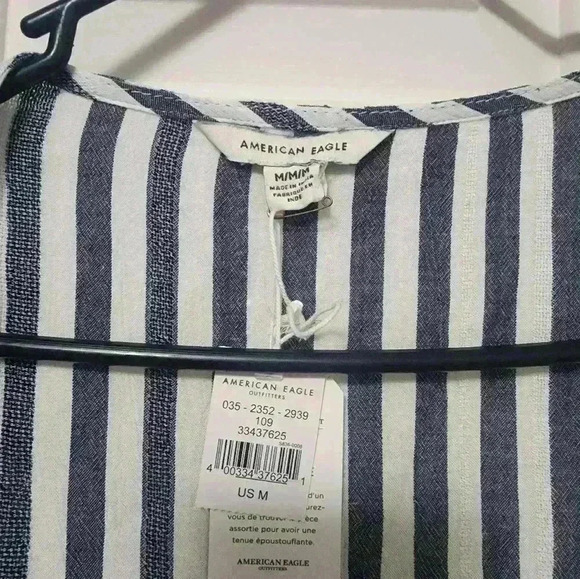 American Eagle NWT Womens Stripped Cropped Top Size Medium - Picture 2 of 6